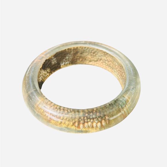 Vintage Copper Plated Reverse Indentation Lucite Bangle Statment Bracelet - Picture 4 of 5